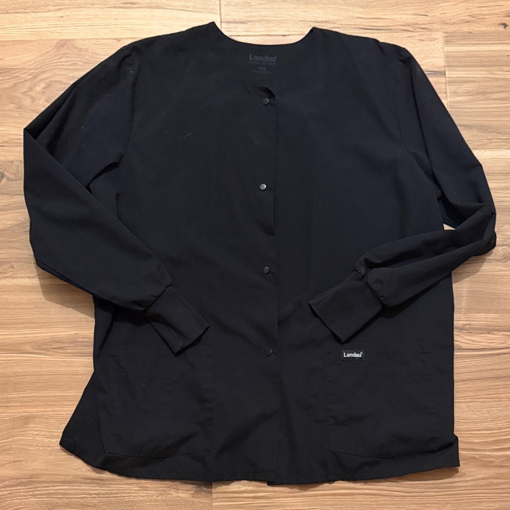 Landau Black Lightweight Shirt Jacket. Wash but never worn!! Excellent shape!